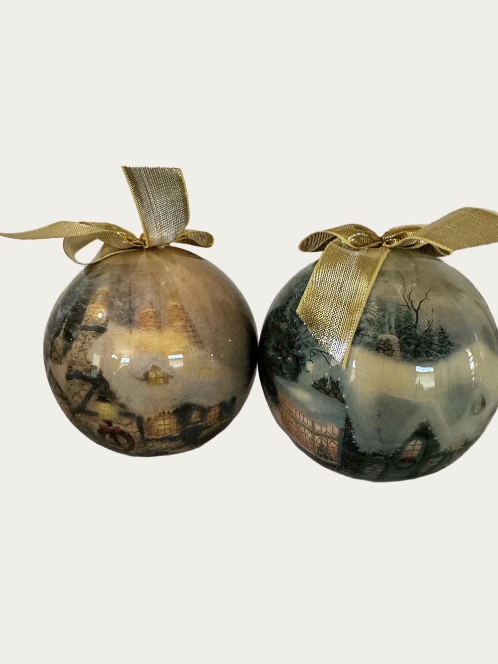 Thomas Kinkade "Memories of Christmas" Ornament Set 8 - Picture 10 of 16